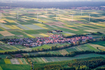 Vue aérienne de Village du sud à Herxheimweyher dans le département Rhénanie-Palatinat, Allemagne
