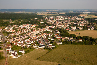 Vue aérienne de Hettange-Grande dans le département Moselle, France