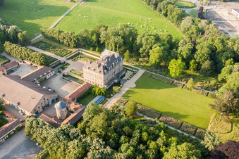 Photographie aérienne de Château La Grange à Manom dans le département Moselle, France