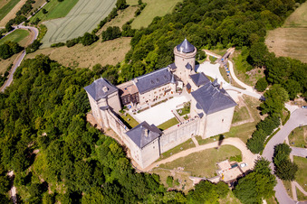 Vue aérienne de Complexe du château de Malbrouck à Manderen dans le département Moselle, France