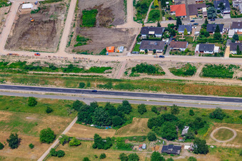 Nouvelle zone de développement ouest à Jockgrim dans le département Rhénanie-Palatinat, Allemagne d'en haut