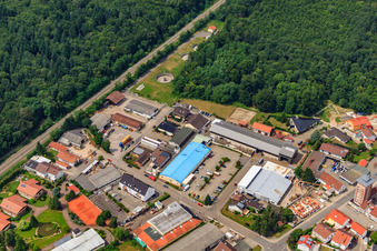 Vue aérienne de À la station d'épuration à Jockgrim dans le département Rhénanie-Palatinat, Allemagne