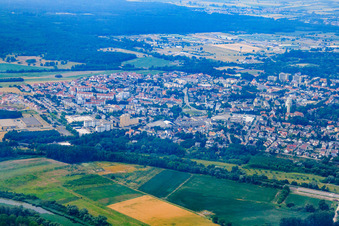 Vue aérienne de Vue de la ville depuis le sud-est à Germersheim dans le département Rhénanie-Palatinat, Allemagne