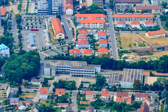 Vue aérienne de Lycée Richard von Weizsäcker plus Germersheim à Germersheim dans le département Rhénanie-Palatinat, Allemagne