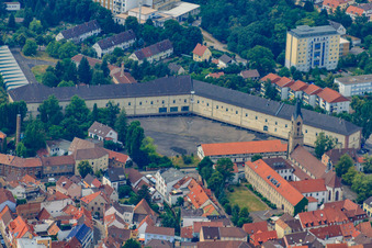 Vue aérienne de St. James, à l'ancienne caserne Stengel à Germersheim dans le département Rhénanie-Palatinat, Allemagne