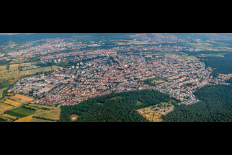 Vue aérienne de Vue de la ville depuis l'ouest à Sandhausen dans le département Bade-Wurtemberg, Allemagne