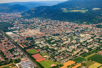 Vue aérienne de Du sud-ouest à le quartier Rohrbach in Heidelberg dans le département Bade-Wurtemberg, Allemagne
