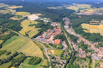 Vue aérienne de F. v. Müller Dachziegelwerke maintenant Wienerberger GmbH, usine Eisenberg (Palatinat) à Eisenberg dans le département Rhénanie-Palatinat, Allemagne