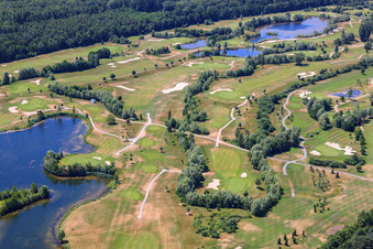 Photographie aérienne de Zone de terrain de golf Domaine de golf Dreihof à le quartier Dreihof in Essingen dans le département Rhénanie-Palatinat, Allemagne