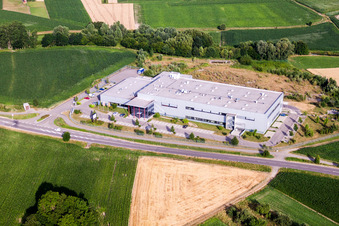 Vue aérienne de Locaux de l'usine ADA Cosmetics International GmbH à le quartier Bodersweier in Kehl dans le département Bade-Wurtemberg, Allemagne