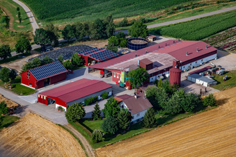 Vue aérienne de Hansjörg Körkel & Cornelia Will-Körkel Kirschhof à le quartier Bodersweier in Kehl dans le département Bade-Wurtemberg, Allemagne