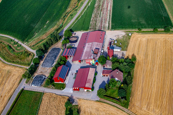 Photographie aérienne de Hansjörg Körkel & Cornelia Will-Körkel Kirschhof à le quartier Bodersweier in Kehl dans le département Bade-Wurtemberg, Allemagne