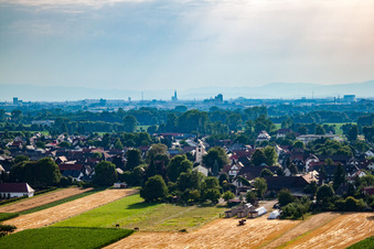 Vue aérienne de De l'est à le quartier Bodersweier in Kehl dans le département Bade-Wurtemberg, Allemagne