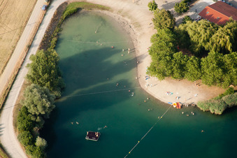 Vue aérienne de Peste à Gambsheim dans le département Bas Rhin, France