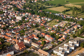 Vue oblique de Bischwiller dans le département Bas Rhin, France