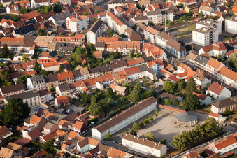 Vue aérienne de Bischwiller dans le département Bas Rhin, France