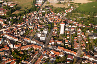 Bischwiller dans le département Bas Rhin, France depuis l'avion