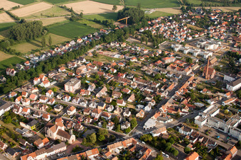 Bischwiller dans le département Bas Rhin, France du point de vue du drone