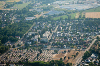 Vue aérienne de Oberhoffen-sur-Moder dans le département Bas Rhin, France