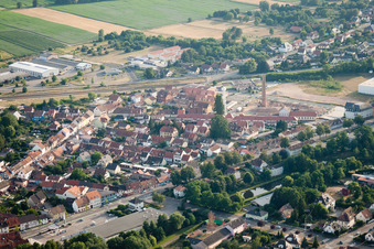 Photographie aérienne de Oberhoffen-sur-Moder dans le département Bas Rhin, France