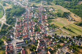 Oberhoffen-sur-Moder dans le département Bas Rhin, France vue d'en haut