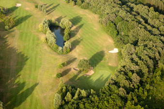 Enregistrement par drone de Golf Club Soufflenheim Baden-Baden à Soufflenheim dans le département Bas Rhin, France