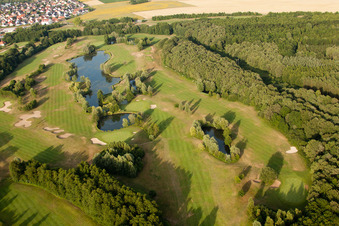 Golf Club Soufflenheim Baden-Baden à Soufflenheim dans le département Bas Rhin, France vu d'un drone