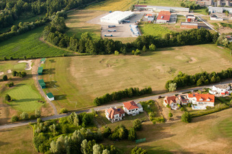 Image drone de Golf Club Soufflenheim Baden-Baden à Soufflenheim dans le département Bas Rhin, France