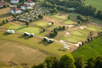 Golf Club Soufflenheim Baden-Baden à Soufflenheim dans le département Bas Rhin, France du point de vue du drone