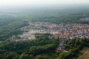 Soufflenheim dans le département Bas Rhin, France d'en haut