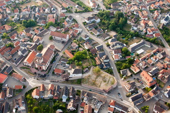 Enregistrement par drone de Soufflenheim dans le département Bas Rhin, France
