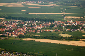 Photographie aérienne de Roeschwoog de l'ouest à Rœschwoog dans le département Bas Rhin, France