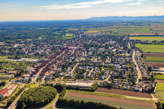Photographie aérienne de Vue de la ville depuis l'est à Kandel dans le département Rhénanie-Palatinat, Allemagne