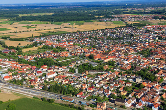 Vue aérienne de Gartenstr à Rülzheim dans le département Rhénanie-Palatinat, Allemagne