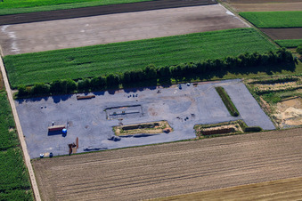Vue aérienne de Forage d'essai géothermique à Rülzheim dans le département Rhénanie-Palatinat, Allemagne