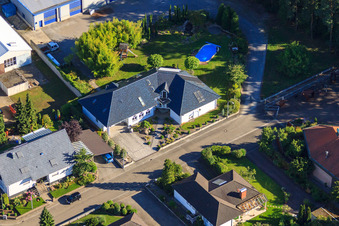 Vue aérienne de Horst Marz GmbH, Bauernwaldstr à Rheinzabern dans le département Rhénanie-Palatinat, Allemagne