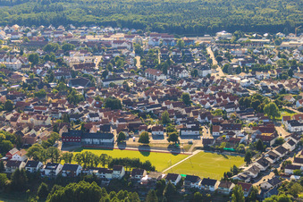 Vue oblique de Terrain de football du TSG à Jockgrim dans le département Rhénanie-Palatinat, Allemagne