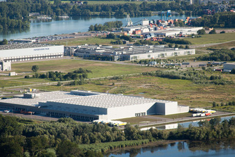 Vue aérienne de Zone industrielle d'Oberwald à Wörth am Rhein dans le département Rhénanie-Palatinat, Allemagne