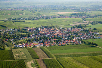 Vue aérienne de Du sud à le quartier Mörzheim in Landau in der Pfalz dans le département Rhénanie-Palatinat, Allemagne