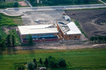 Vue aérienne de Bienwaldkhalle à Kandel dans le département Rhénanie-Palatinat, Allemagne