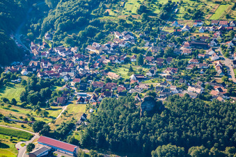 Vue aérienne de Du nord-ouest à le quartier Stein in Gossersweiler-Stein dans le département Rhénanie-Palatinat, Allemagne