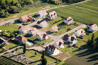 Vue aérienne de Nouvelle zone de développement à Cleebourg dans le département Bas Rhin, France