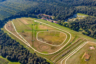 Vue oblique de Hippodrome de la Hardt à le quartier Altenstadt in Wissembourg dans le département Bas Rhin, France
