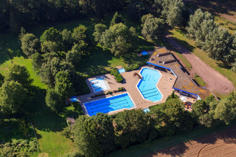 Vue aérienne de Piscine extérieure Steinfeld à Steinfeld dans le département Rhénanie-Palatinat, Allemagne