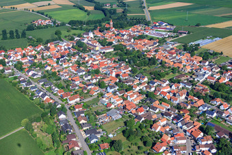 Photographie aérienne de Vue du village depuis le sud-est à Minfeld dans le département Rhénanie-Palatinat, Allemagne