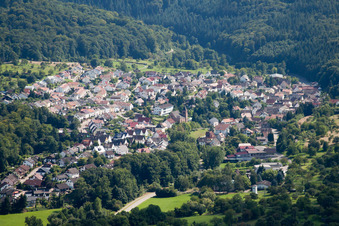 Vue aérienne de Du sud à le quartier Sulzbach in Malsch dans le département Bade-Wurtemberg, Allemagne