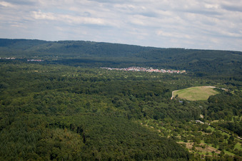Vue aérienne de Du sud à le quartier Waldprechtsweier in Malsch dans le département Bade-Wurtemberg, Allemagne