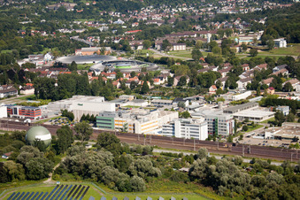 Vue oblique de Baden-Oos, remèdes biologiques Heel à le quartier Oos in Baden-Baden dans le département Bade-Wurtemberg, Allemagne