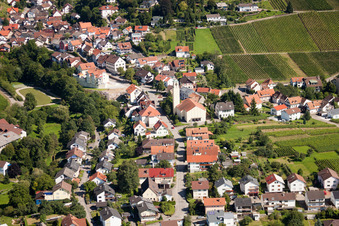 Vue aérienne de Sacré-Cœur à le quartier Varnhalt in Baden-Baden dans le département Bade-Wurtemberg, Allemagne