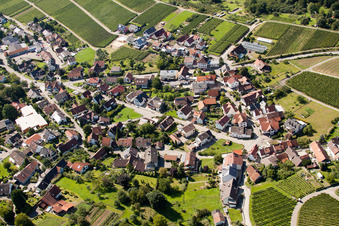 Vue oblique de Varnhalt, Gartenstr à le quartier Gallenbach in Baden-Baden dans le département Bade-Wurtemberg, Allemagne